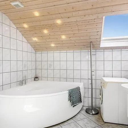 Sanelma - 900m From The Sea In Western Jutland By Interhome