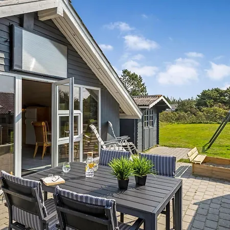 Sanelma - 900m From The Sea In Western Jutland By Interhome